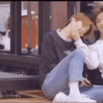 [NCT] 정우 볼 엄청 <b>말랑</b>한가봐