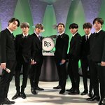 [방탄소년단] 비슷한 배경인데 ㅋㅋㅋㅋㅋㅋㅋㅋㅋ