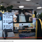 열일하는 마케팅 담당자의 <b>책상</b> 생중계