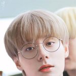 찬찬히 뜯어보면 더 <b>짜릿</b>한 남돌 미모