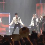 저기 옆에 <b>몬스타엑스</b>인가?