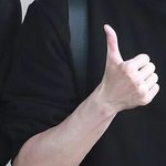 얘두라 이 남<b>돌</b> 누구게 맞혀보<b>셈</b>