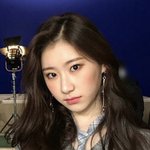 이채연이다vs이<b>채령</b>이다