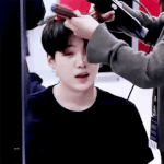 미친 나 슈가 <b>입덕부정</b>못하겠어