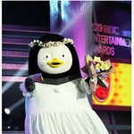 [댓글부탁해] 얘 남돌인데 왜 자꾸 <b>여자옷</b>을 입어?