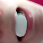 얘들아 나 지금 키스<b>중임</b>