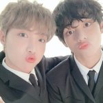 [방탄소년단] 완전 뭔가 시트콤 주인공 <b>재질</b>