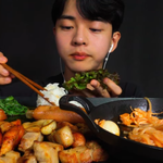 <b>이분</b>잘생겼지않냐