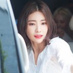 12년만에 단발했다는 여돌