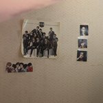 [EXO] 나 집 벽에 이거 붙어있음