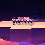 [방탄소년단] 이거 18<b>마마</b> 트로피에 서있는 것까지 똑같대 아