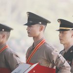 [모두드루와] 군대가서 영화찍고 있다는 남<b>돌</b>.jpg