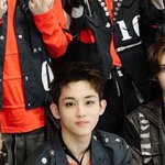 [NCT] 이사진 <b>윈윈</b>이 왤캐 마크닮았지?