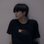 나한테 뺨 한대 맞고 개빡<b>친</b> <b>거</b> 같다