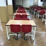 [EXO] 아니 이 급식실 자동<b>의자</b> 몰라?
