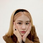 <b>착장</b> 하이틴 느낌 나는 블랙핑크 로제