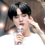 [방탄소년단] 호비가 만들어준 팔찌 바라보는 <b>햄찌</b>
