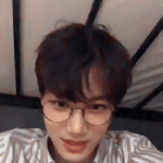 [댓글부탁해] 안경 잘어울리는 남<b>돌</b> 모아보자