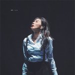 예쁨과 카리스마 그 <b>사이</b> <b>여</b><b>돌</b>