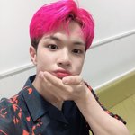 내 본진 드디어 <b>핫</b><b>핑크</b>머리 탈출함