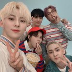 [뉴이스트] ㄴㅇㅅㅌ과잠은 다시 <b>제자리</b>로