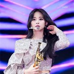 <b>센터</b>가 어색하지 않을 걸그룹 <b>멤버</b>
