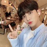 아까.. 00년생 사진 <b>셀렉</b>이 구렷대서..