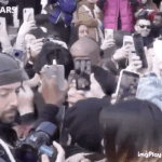 난리통에서 찍힌 <b>화보샷</b>