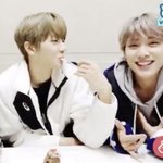 <b>이</b>쟤현 <b>눈</b>에서 꿀떨어짐
