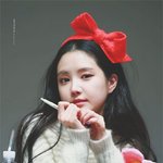 직찍에서도 느껴지는 <b>고고</b>한 아우라