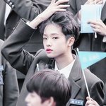 얘들아 나 오늘 짝남 때문에 설레 <b>뒤질</b>뻔함