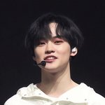 근데 천러 <b>예전</b>얼굴이랑 <b>느낌</b> ㅈㄴ다르다