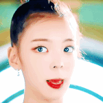 리아 <b>사복</b>도 잘입는구나 디게 이쁘네