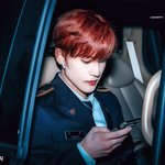 일단 <b>시선</b> 잡아끄는 이유 있는 남돌