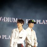 아니 엑엘이긴 한데 백현이 그렇게 못 생겼냐