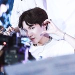 얘들아 내 최애 <b>보셈</b>
