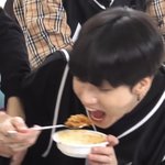 [방탄소년단] 막<b>냉이</b> 좀 말려봐