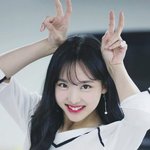 [트와이스] 나연 라이키때 움짤 좀 찾아주세요 <b>TT</b>