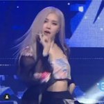 블핑 이게 한복이야..?