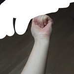 판에 나보다 피부 하얀애가 있을까 궁금함