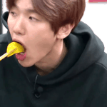 백현 이렇게 <b>후리</b>한거 너무좋다