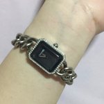 [댓글부탁해] 우리반에 <b>샤넬</b> 짭 차고다니는 애 있음 ㅋㅋㅋ ㅋ
