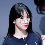 <b>설아</b>