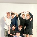 근데 컴백 <b>날짜</b>를 대충 알아버리니까