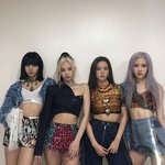 로제 이번 컴백 의상 <b>리폼</b>한거 개신기해