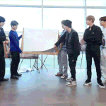 [방탄소년단] 지금 <b>일레븐</b>가에도 자급제폰