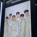 트레저 와이지<b>안</b>에 애들 <b>사진</b> 걸렸어!