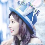 예쁜 걸로 빠지지 않을 <b>여</b><b>돌</b>