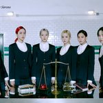 여자친구 컨포 독특해...