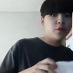[댓글부탁해] 이 <b>꼬마애기</b> 몇살로 보임
